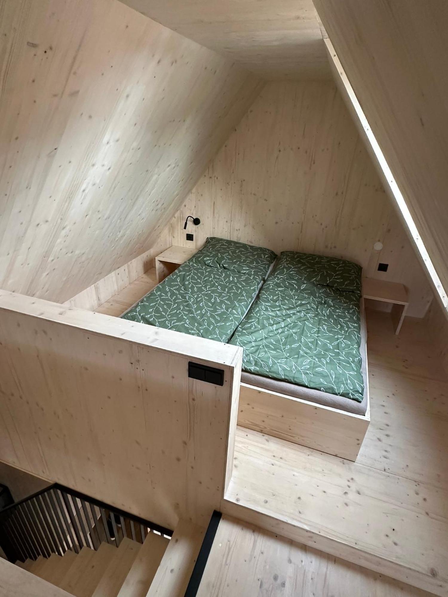 Penzion A Restaurace Pod Sjezdovkou チェンコヴィツェ エクステリア 写真